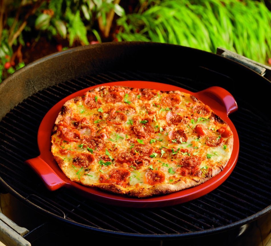 Flame Top Pizza Stone Color: Red N2