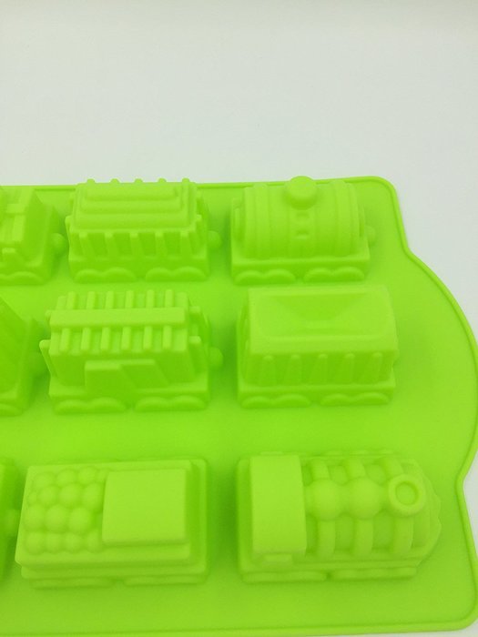 6 Truck Jeep Car Shape Silicone Cake Baking Mold Cake Pan Muffin Cups Handmade Soap Moulds Biscuit Chocolate Ice...