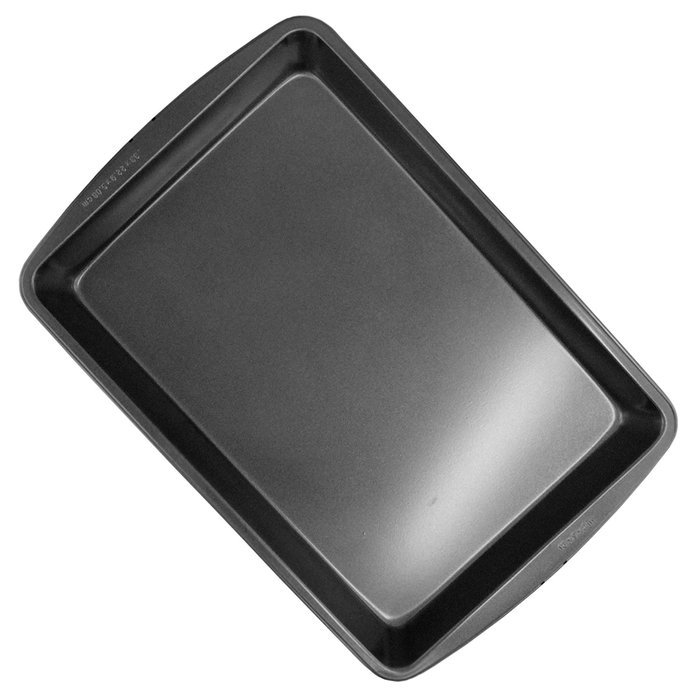 WILTON Nonstick Oblong 13-Inch By 9-Inch Cake Pan N2