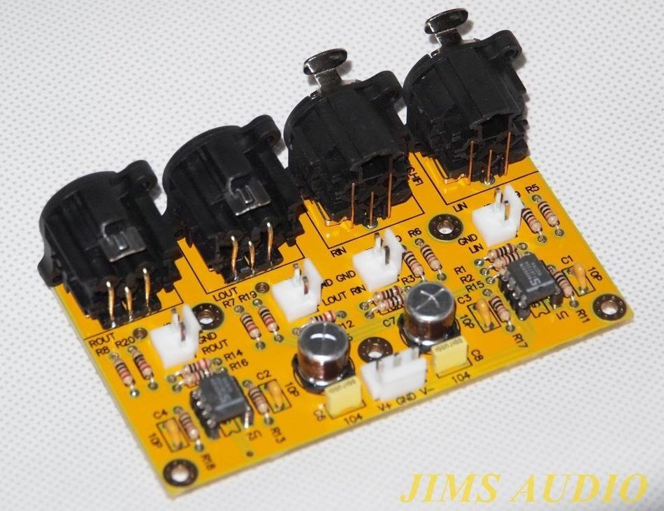 Balanced/Unbalanced to balanced/unbalanced stereo preamplifier assembled