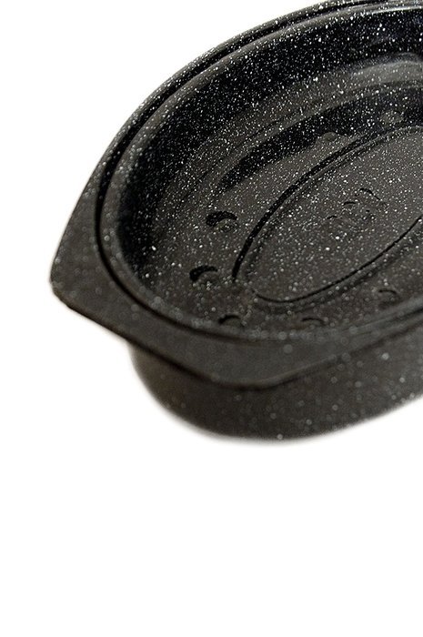 Granite Ware 6106-2 13-Inch Covered Oval Roaster, Black N2