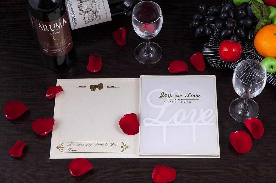 LOVENJOY Gift Box Pack LOVE Monogram Wedding Engagement Cake Party Topper (5.7-inch, Silver Glitter) N14
