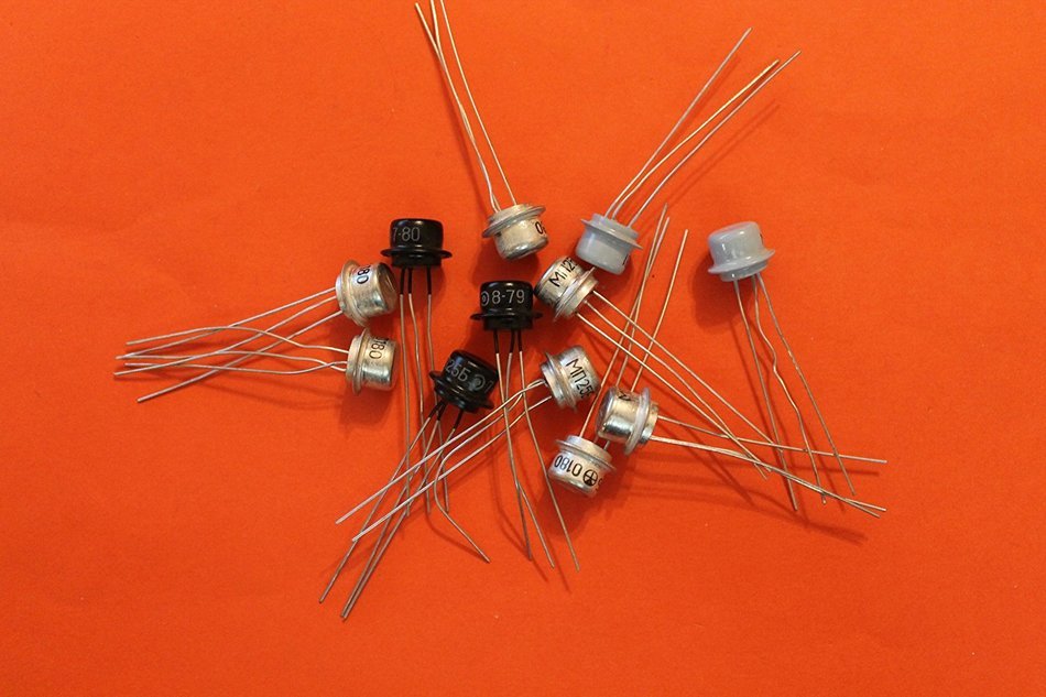 Transistors Germanium MP25B analogue 2N186A, 2N190, 2N44 USSR 25 pcs