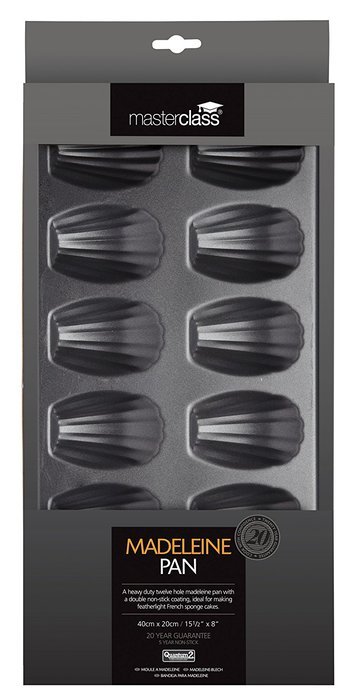 Master Class Non-Stick Twelve Hole Madeleine Pan KCMCHB66
