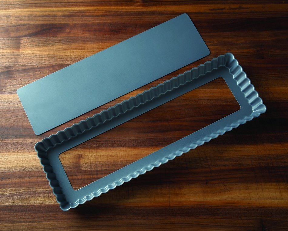 Fox Run Preferred Non-stick Rectangular Quiche Pan w/ Removeable Bottom, 14" X 5" N3