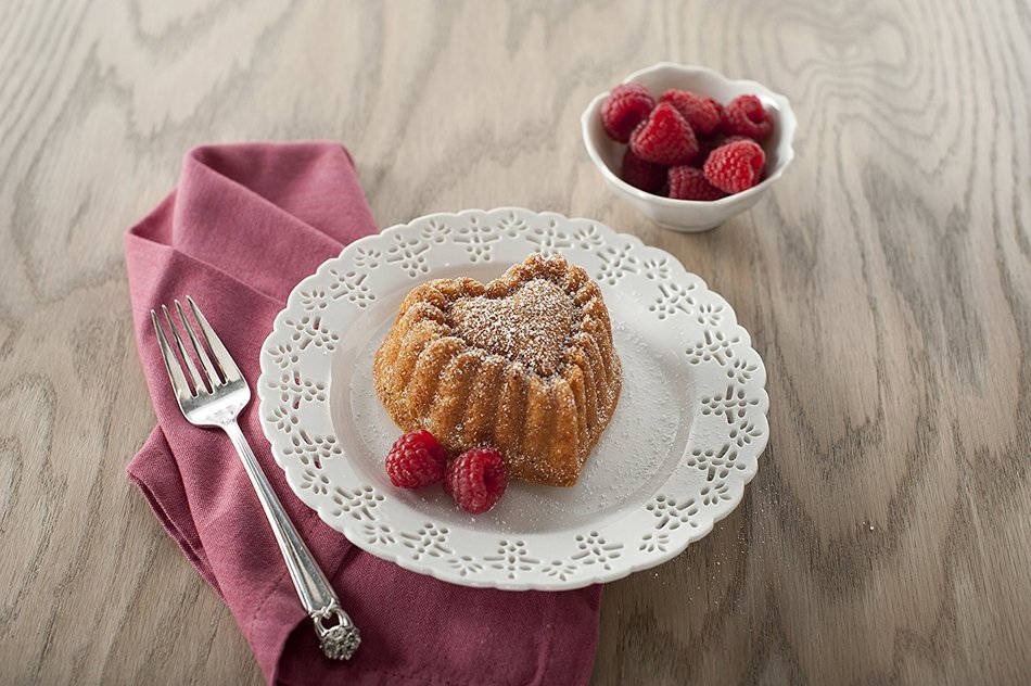 Heart Bundt and Cupcake Muffin Pan Set, Cast Aluminium by Nordic Ware N2