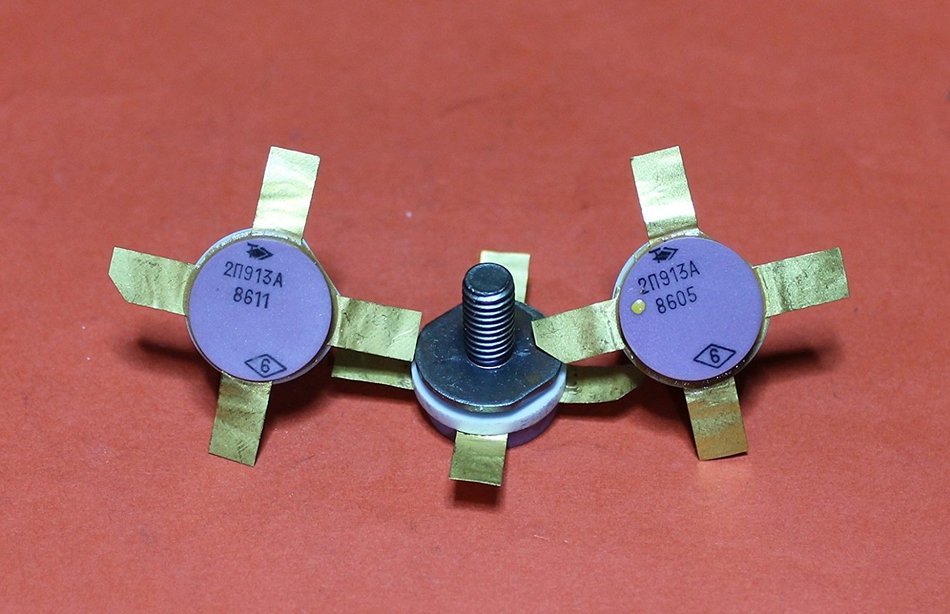 Transistors silicon 2P913A (KP913A) analogue F1021 USSR 1 pcs