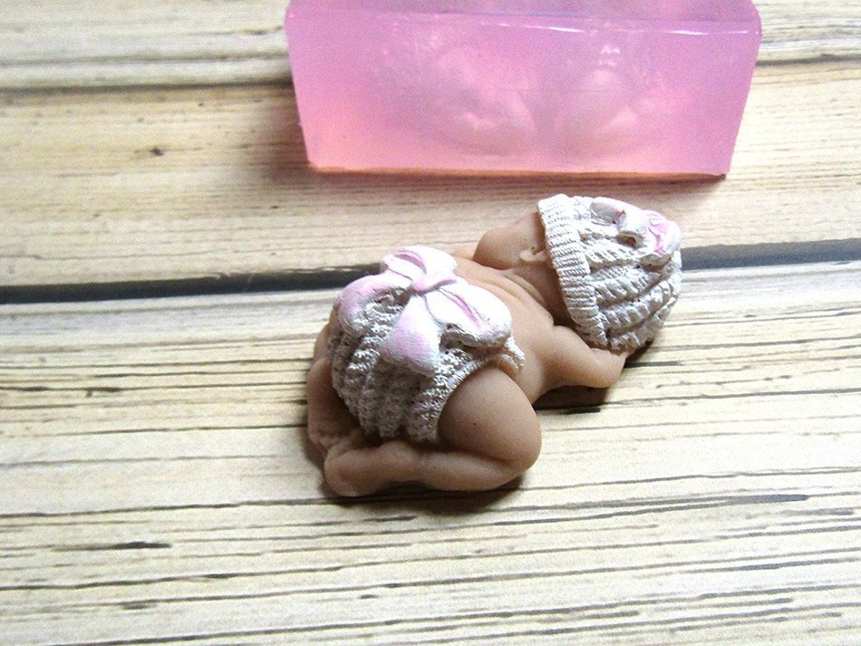 Mold for 3 Inch Baby with Bow Hat and Diaper Fondant Decorating Soap Polymer Clay Cake N8
