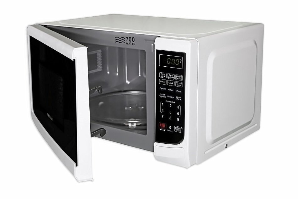 Farberware FMO07ABTBKA Classic 700W Microwave Oven, 0.7 cu. ft., Black N8