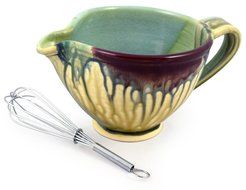 American Made Stoneware Pottery Batter Mixing Bowl with Wire Whisk, Drip Style, 32-oz N2