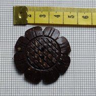 Coconut shell buttons 'Wood of Beauty' N6