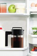 Takeya Cold Brew Iced Coffee Maker, 1-Quart, Black N2