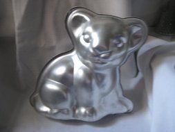 Wilton Collectible 1974 3-D Lovable Animal Stand up Cake Pan