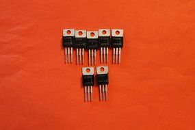 Transistors silicon KT818V analogue 2N5194, 2N6109, 2N6133, 2SB553 USSR 15 pcs