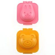 TOOGOO(R) Set of 2 Plastic Orange Bear and Pink Rabbit Rice Sushi Molds N2