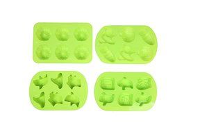 IHOMECOOKER 4PC Silicone Christmas Baking Mold Set Christmas Tree Snowflakes Snowman Cake Mold Set N11