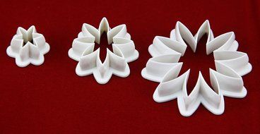 Set of 3pcs Fondant Daisy petals Cutter cake decorating fondant embossing tool