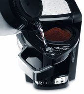 DeLonghi DCF2210TTC 10-Cup Thermal Carafe Drip Coffee Maker, Black N4