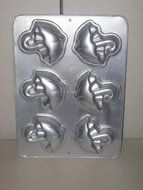 Wilton Minicake Cake Pan: Baby Shower Umbrellas Muffin Cup Cake Pan (2105-8256, 1995) ~ 6 Cavity Size N2