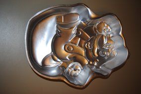 Wilton Nintendo Super Mario Brothers Cake Pan 2105-2989 N5