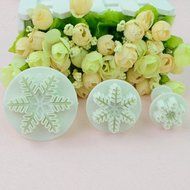 Outop Fondant Cake Cutter Mold Decorating Plunger Sugarcraft Snowflake Cutter Tools Set Pack of 3pcs N8