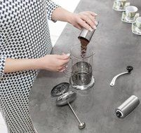 Katevic Manual Coffee Grinder with Adjustable Ceramic Burr, Ebook, Brush, Spoon and Carry Bag N9
