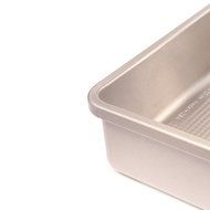OXO Good Grips Non-Stick Pro Cake Pan, 9" x 13" N6