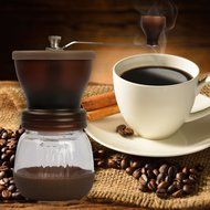 RC Mini Hand-Crank Coffee Bean Grinder Manual Coffee Grinding Mill 120g With Brush &amp; Lid - Brown N5