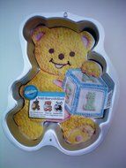 Wilton Teddy Bear with Block Cake Pan N8
