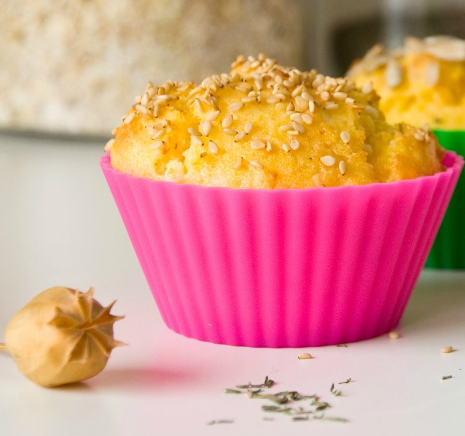 Brighid's Kitchen Green Reusable Silicone Baking Cups / Muffin Cups with eBook Cookbook and Product Guide, Set... N20