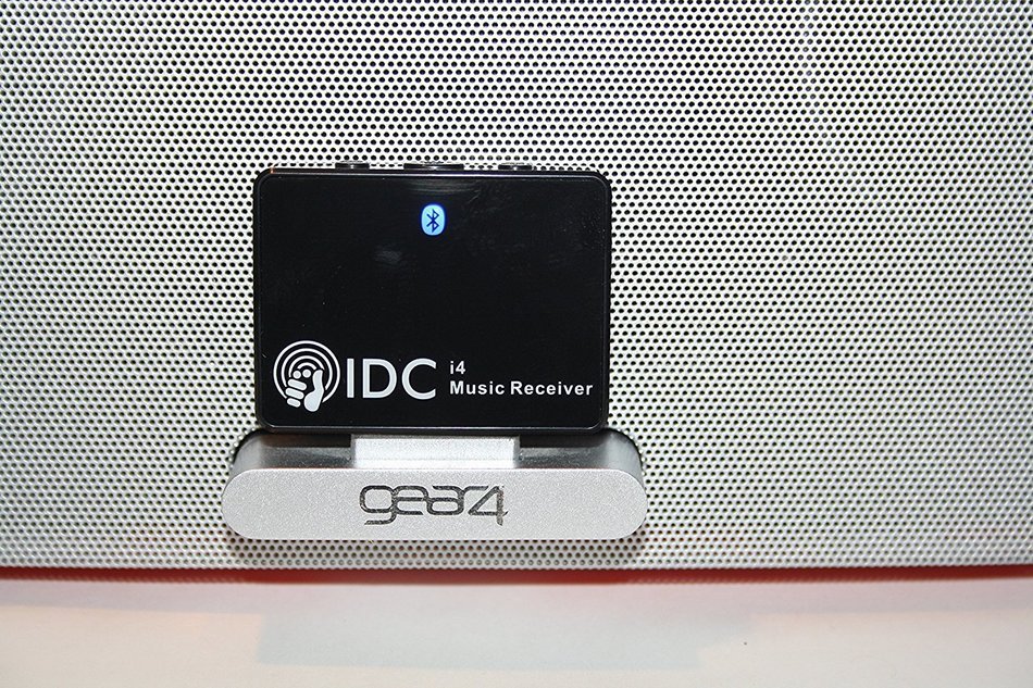 IDC&copy; - i4 aptX Codec Wireless Bluetooth Music Receiver - Version 4.0 Software - 4 in 1 Capabilities - 3.5mm AUX... N3