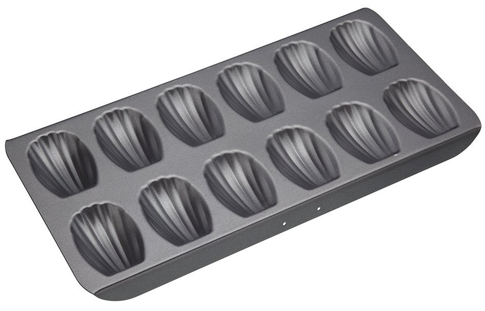 Master Class Non-Stick Twelve Hole Madeleine Pan KCMCHB66 N2
