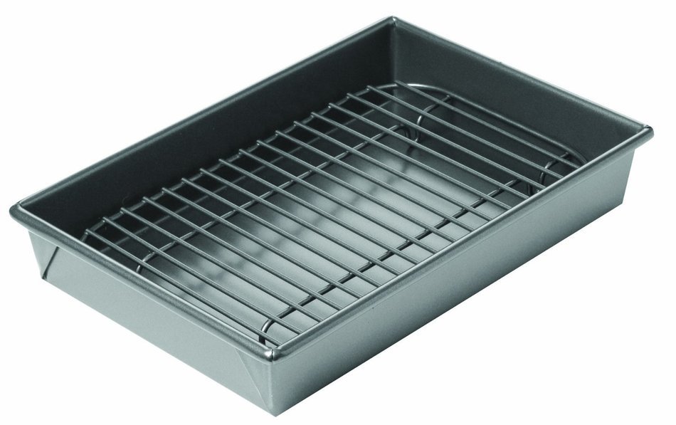 Chicago Metallic 26639 Nonstick Petite Broil & Roast Pan