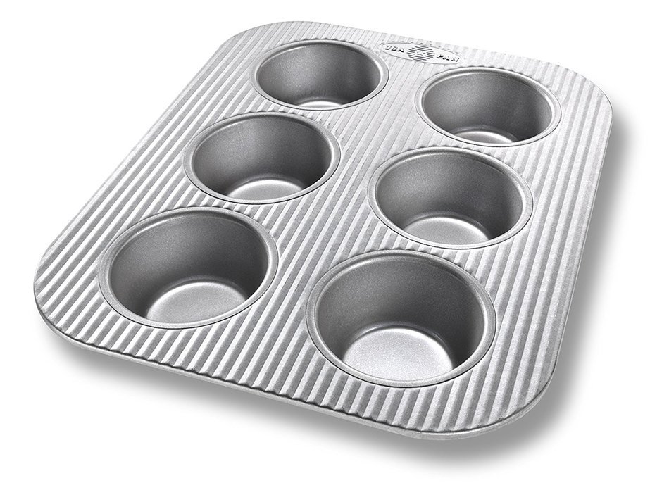 USA Pan Bakeware Aluminized Steel Toaster Oven and Muffin Pan, 6-Cup N2