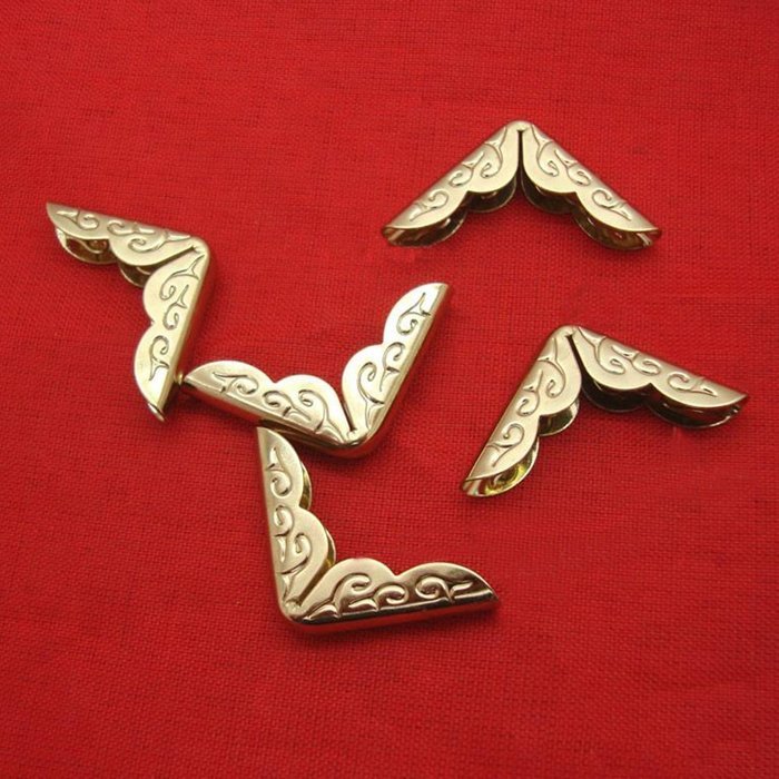 100pcs/lot yellow Small Book Scrapbooking Albums Menus Folders Collar Corner Protectors N3