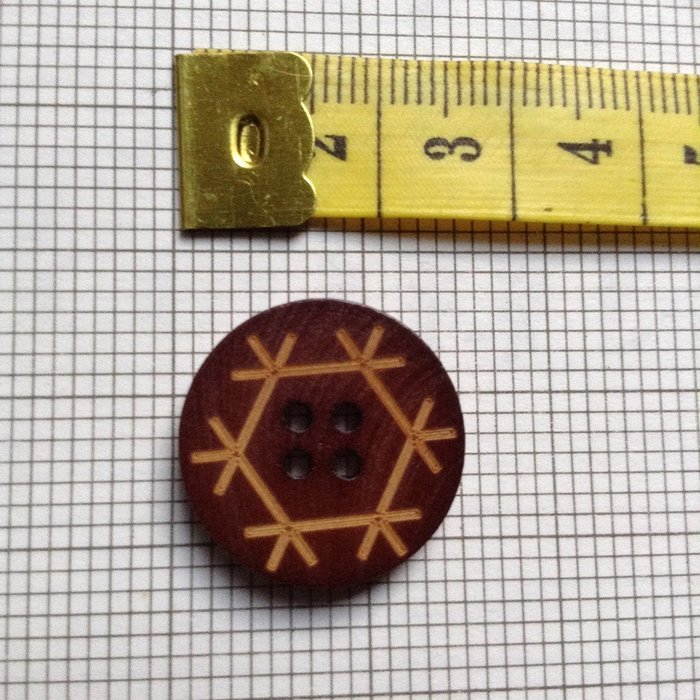Coconut shell buttons 'Wood of Beauty' N7