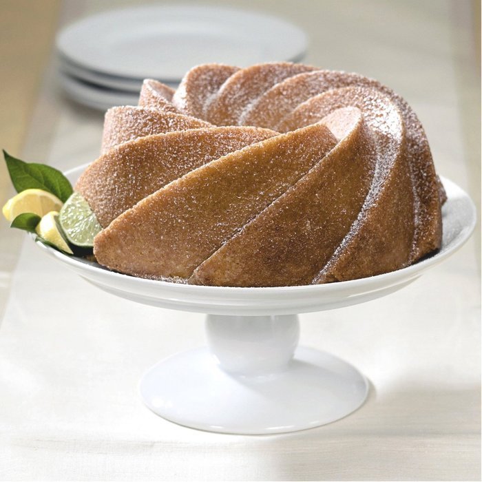 Nordic Ware Platinum Collection Anniversary 10- to 15-Cup Bundt Pan N17