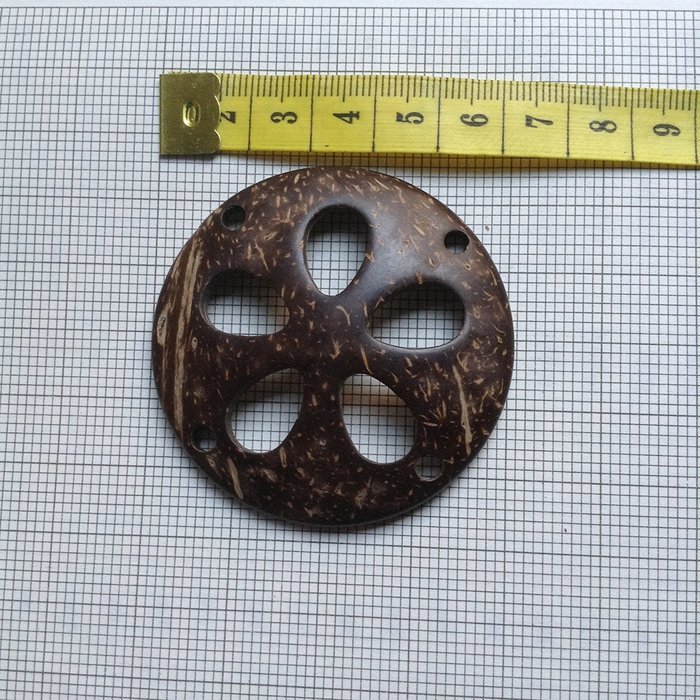 Coconut shell buttons 'Wood of Beauty' N8