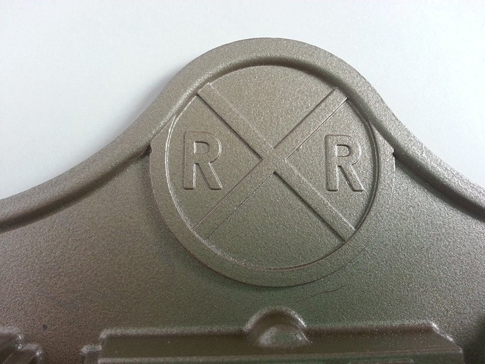 Nordic Ware 59048 Cast Aluminum 3-D Train Railroad Muffin Cake Mold Pan N2