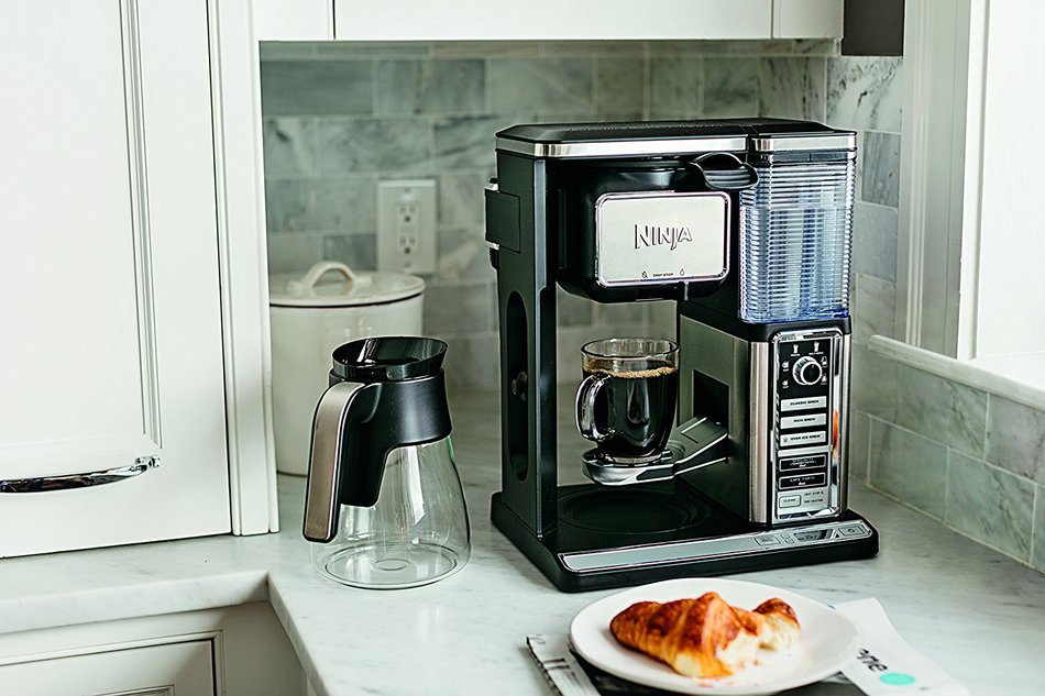 Ninja Coffee Bar Glass Carafe System (CF092) with Cookbook and Tumbler N4