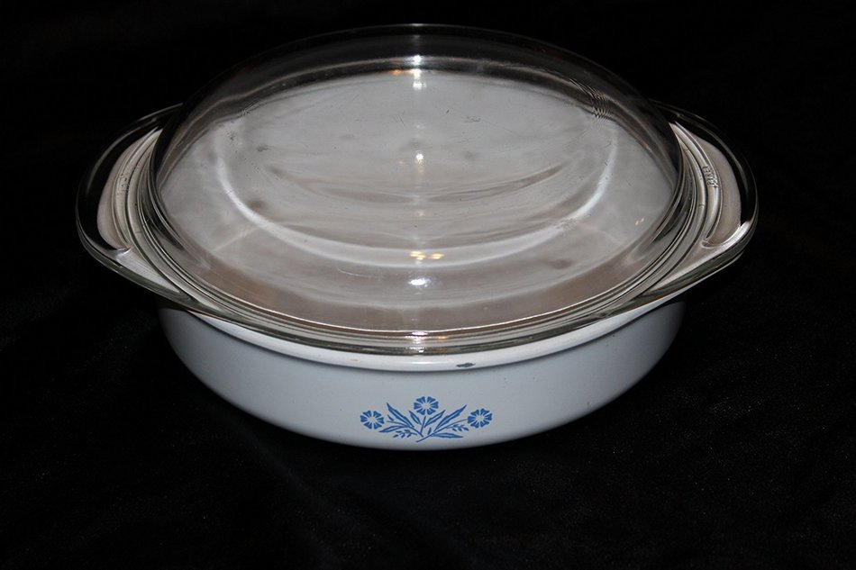 Vintage Corning Ware 8" Round Cake Pan Blue Cornflower P-321 w/ Lid