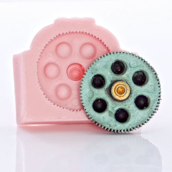 Small Steampunk Gear Mold Easy To Use Flexible Silicone Food Safe Fondant, Chocolate, Candy, Resin, Polymer Clay... N4
