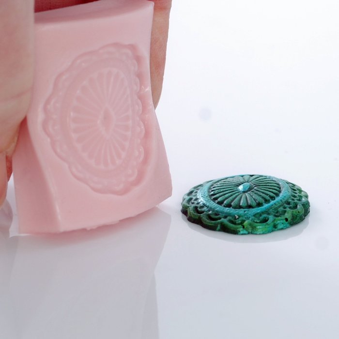 Western Concho Silicone Mold Easy to use with Chocolate, Fondant, Candy, Resin, Polymer Clay, Metal Clay. Jewelry... N2