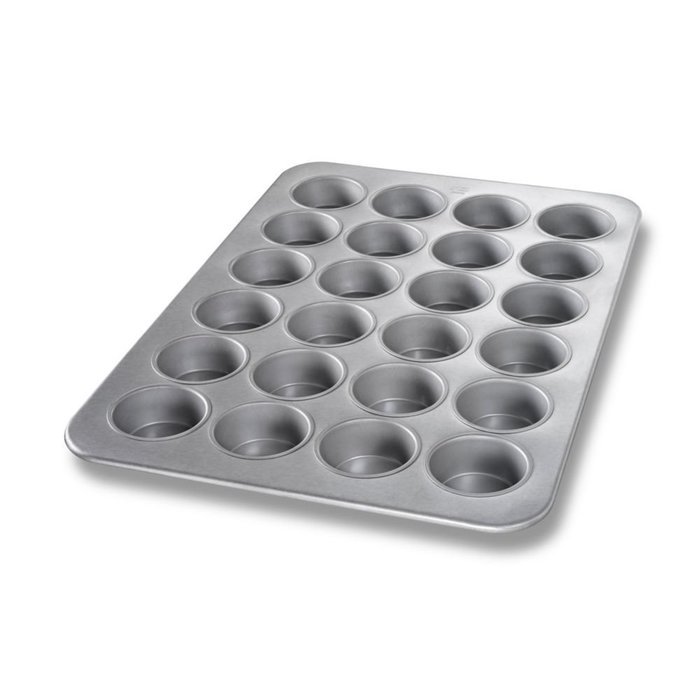 Chicago Metallic 45445 Glazed Aluminum Jumbo Muffin Pan For 24 Muffins