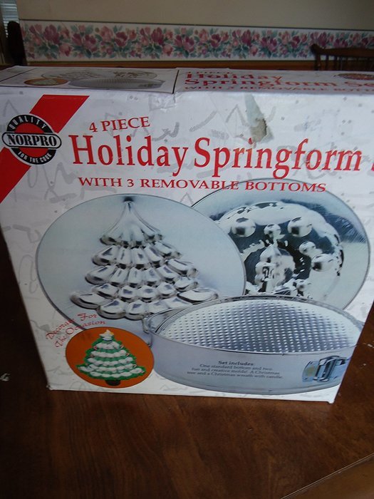 NorPro 4 piece Holiday 10" Springform Set - 3 Removable Bottoms - Christmas Tree, Wreath & Plain