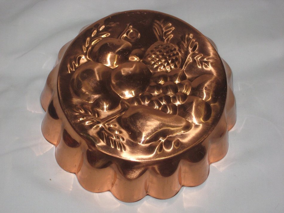 Vintage Coppertone & Tin Fruit Pattern 7 1/2 x 2 1/4 Inch Jell-O Pate Mold Cake Baking Pan