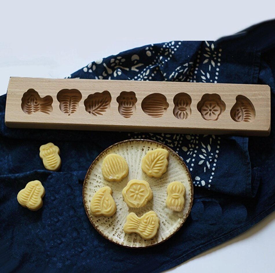 Woody Exquisite Carving Baking Molds Dessert Baking Cutter-C N2