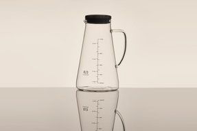 Airtight Cold Brew Iced Coffee Maker and Tea Infuser with Spout - 1.0L Ovalware RJ3 Brewing Glass Carafe with... N3