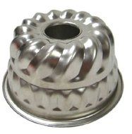 Bundt Cake Pan - 7" Diameter - 1 Quart Capacity