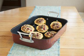 Nordic Ware 41722 Roaster with Rack, X-Large, Black N5